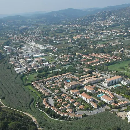 Lagrange Le Domaine D'azur Et Tahiti Park Aparthotel Le Lavandou