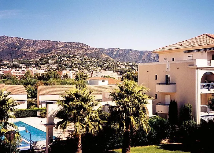 Lagrange Le Domaine D'azur Et Tahiti Park Lägenhetshotell Le Lavandou