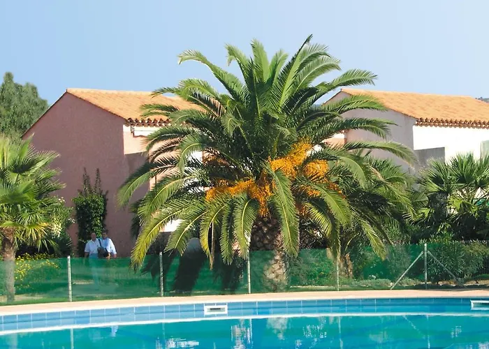 Lagrange Le Domaine D'azur Et Tahiti Park Le Lavandou